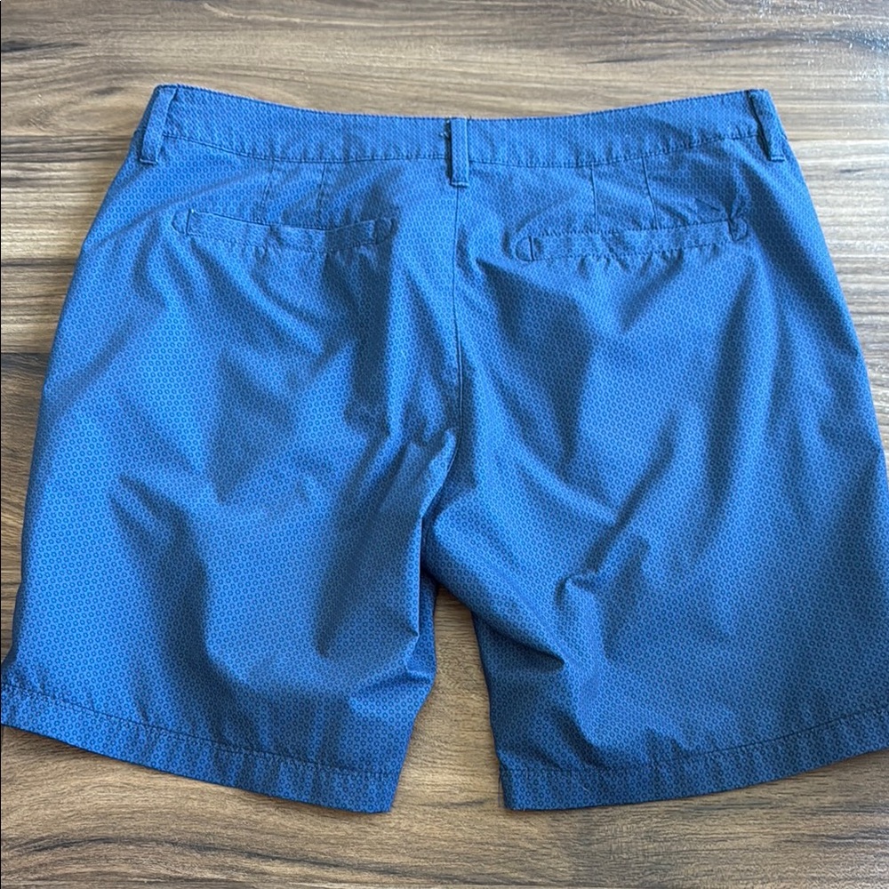 UNTUCKit Blue Patterned Flat Front Shorts - Picture 4 of 5